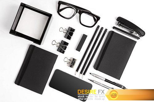 Blank notepad with clips, pens and glasses – 31 UHQ JPEG