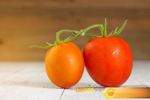 Fresh tomato on wooden background 8X JPEG